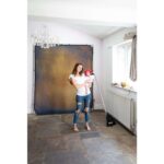 Lastolite EzyFrame Vintage Cover Background 2x2.3m Tobacco - Image 7